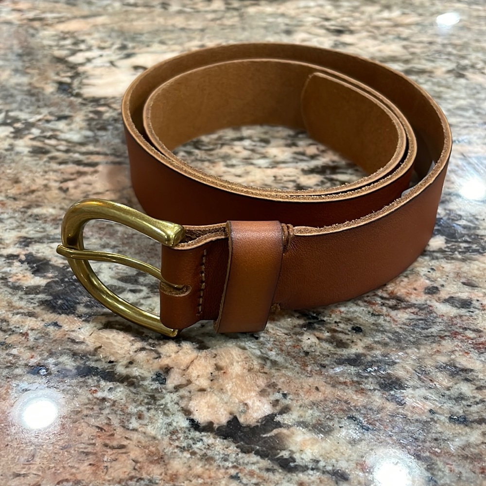 Universal Thread Brown belt size S